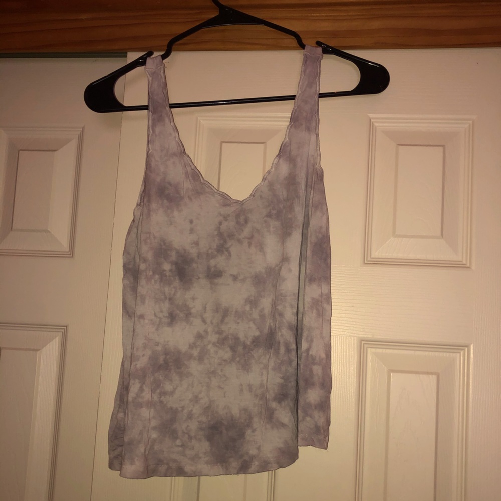 Light blue/gray and white tie dye tank